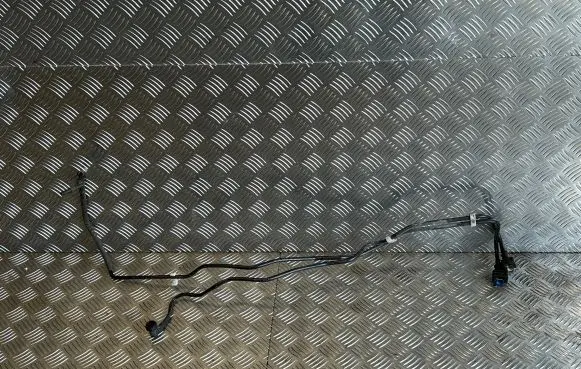 Volvo XC70 Fuel line pipe 31336162