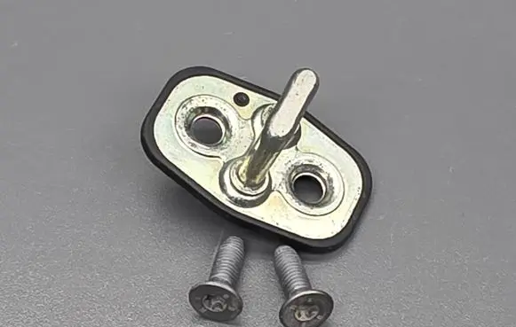 Citroen DS5 Front door lock loop/hook striker 9655466380