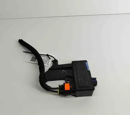 Peugeot 3008 III Current control relay 9839732080