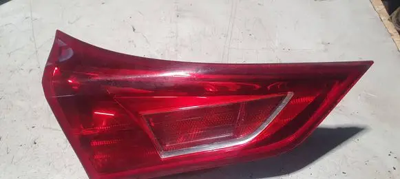 Toyota Auris E180 Tailgate rear/tail lights 02260 05170237 0000
