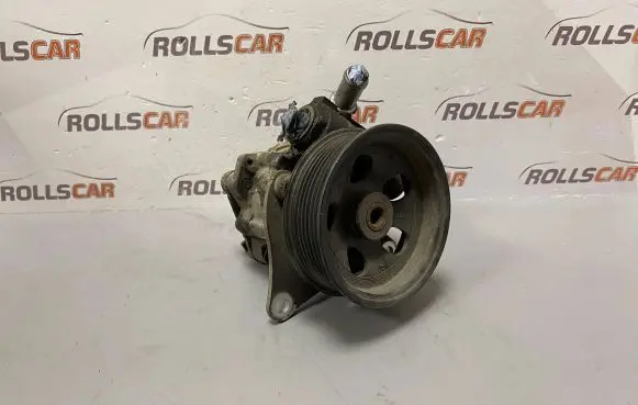 Land Rover Range Rover L322 Power steering pump QVB500630