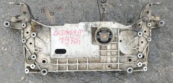 Skoda Octavia Mk2 (1Z) Front axle beam 