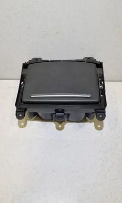 Cup holder front