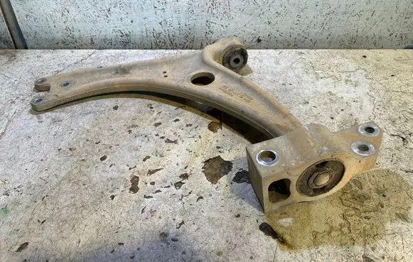Front lower control arm/wishbone