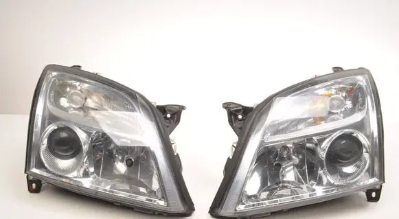 Opel Vectra C Headlights/headlamps set ZAMIENNIK