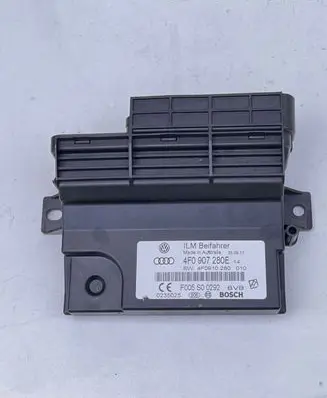 Audi Q7 4L Power management control unit 4F0907280E 4F0910280 F005S00292
