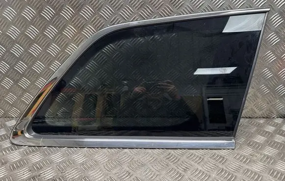 Rear side window