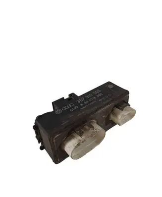 Volkswagen Golf IV Coolant fan relay 357919506 898718000