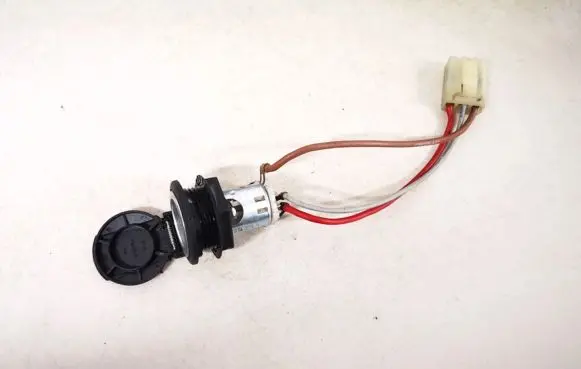 Skoda Superb B5 (3U) Cigarette lighter 