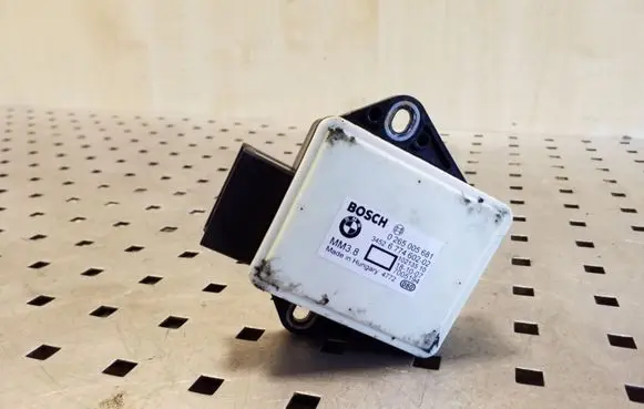 BMW X5 E70 ESP acceleration yaw rate sensor 0265005681 677460202