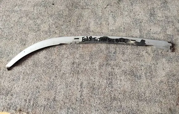 BMW 5 E39 Under headlight/headlamp trim 51138159306 titansilber 8159306