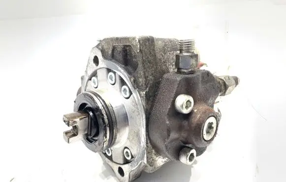 Mazda CX-7 Fuel injection high pressure pump R2AA13800
