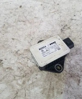 Audi A4 S4 B7 8E 8H ESP acceleration yaw rate sensor 8E0907637