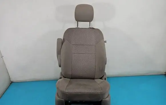 Chrysler Voyager Front driver seat IMPRK1439246