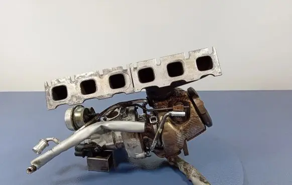 Bentley Bentayga Turbo system vacuum part 07P145721H