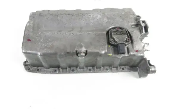 Volkswagen Touran I Oil sump 06A103603R