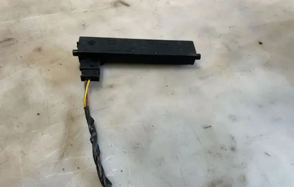 Opel Astra H Sensor 13155595