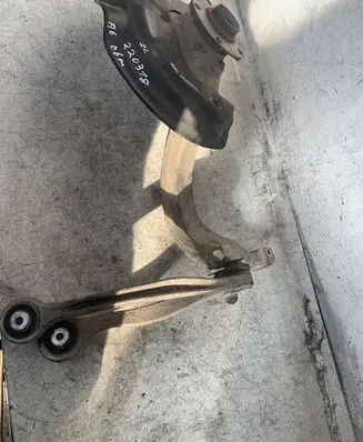 Audi A6 S6 C6 4F Front wheel hub