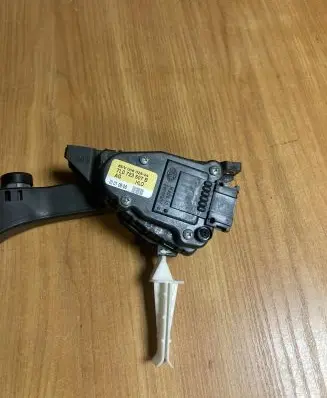 Audi Q7 4L Accelerator throttle pedal