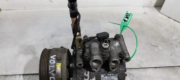 Volvo S40, V40 Air conditioning (A/C) compressor (pump) 30614023