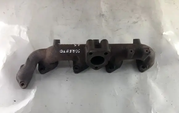 KIA Sorento Exhaust manifold