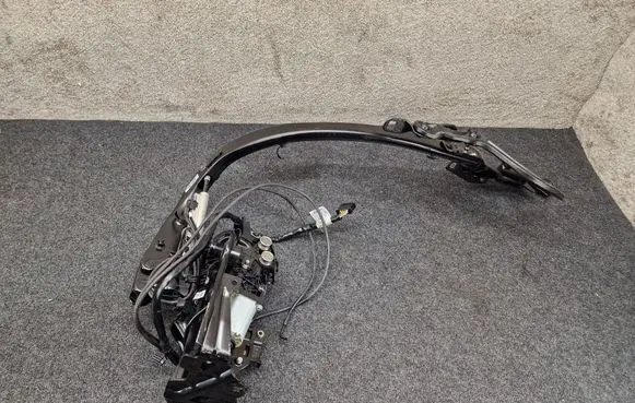 BMW 4 F32 F33 Convertible roof hinge 5437A19AB2 90000006493
