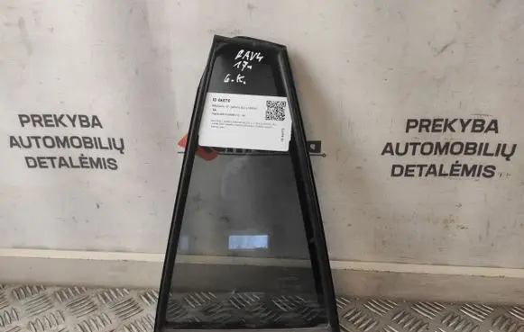 Toyota RAV 4 (XA40) Rear vent window glass 6818942060