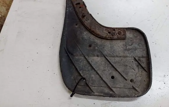 Peugeot 407 Rear mudguard