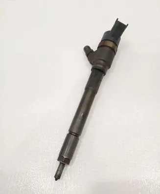 Fuel injector