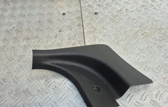 Audi TT Mk1 Foot area side trim 8N0867272B 8N0867272C