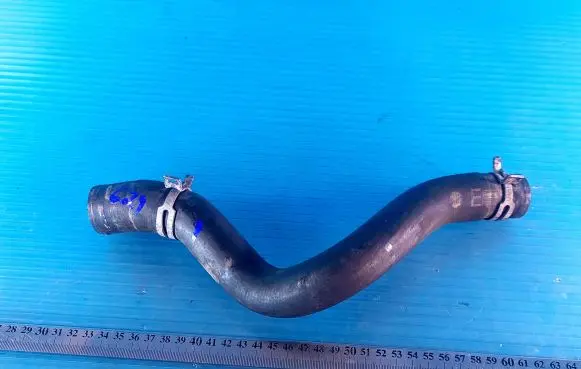 Ford Fiesta Engine coolant pipe/hose