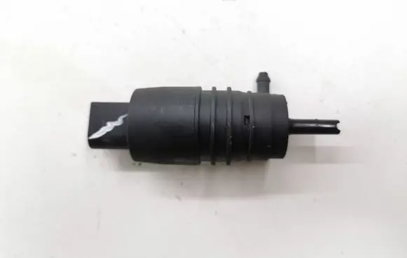 BMW X5 E53 Windscreen/windshield washer pump