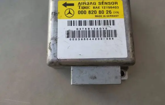 Mercedes-Benz C W202 Airbag control unit/module 0008208026 12198403 G3T6B13AGY5
