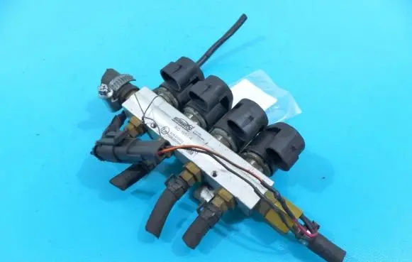 Volkswagen Golf IV Fuel injector 67R-010973 IMPRK1190881