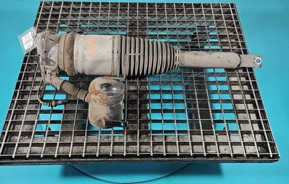 Audi A8 S8 D3 4E Rear shock absorber/damper 151400-02104 IMPRK1508593