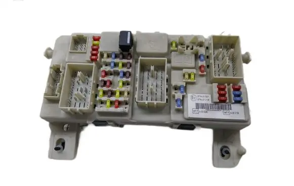Ford Focus High voltage junction box 7M5T14A073DD