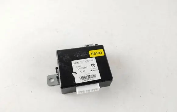 KIA Carnival Parking PDC control unit/module 957004D000 E6193