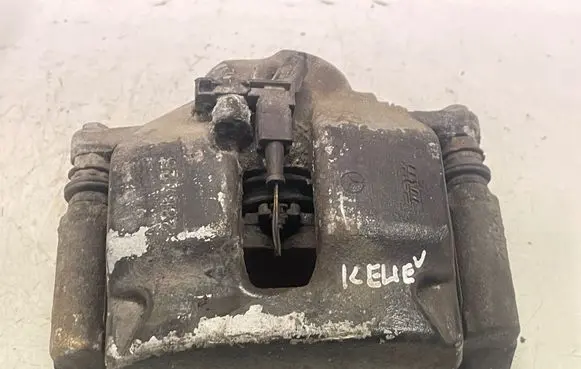 Mercedes-Benz C W204 Front brake caliper