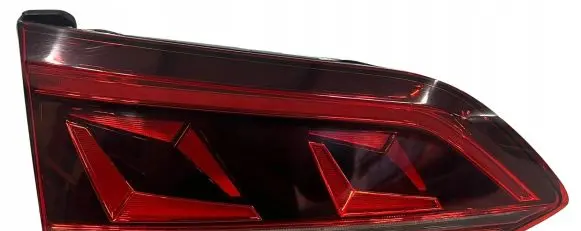 Volkswagen Touareg III Tailgate rear/tail lights 760945307M