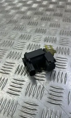 Audi Q5 SQ5 Turbo solenoid valve 8K0906627
