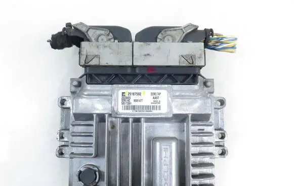 Chevrolet Cruze Engine control unit/module 25187592