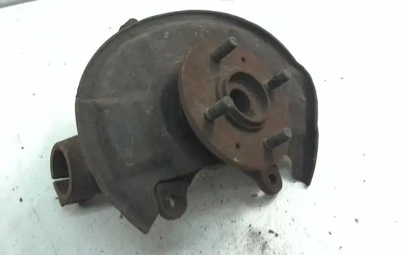 Honda Concerto Front wheel hub spindle knuckle 