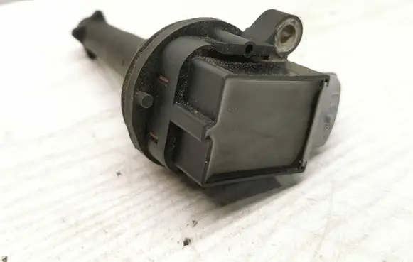 Volvo V70 High voltage ignition coil 19W025 02348 0221604010