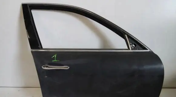 Maserati Quattroporte Front door