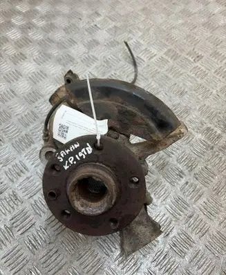 Volkswagen Sharan Front wheel hub 