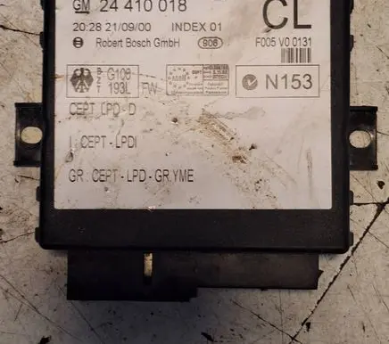 Opel Zafira A Comfort/convenience module 24410018 F005V00131