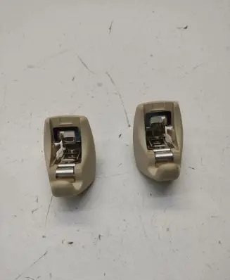 BMW 3 G20 G21 Sun visor clip/hook/bracket 7277251