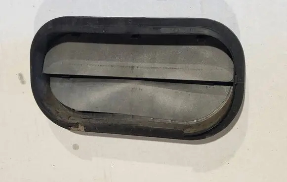 Audi A4 S4 B9 Quarter panel pressure vent 6R0819465