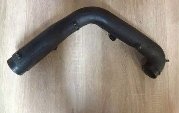 Volkswagen Golf V Intercooler hose/pipe 1K0129654AA