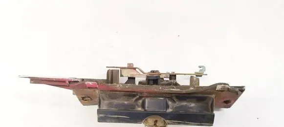 Peugeot 406 Tailgate exterior lock 